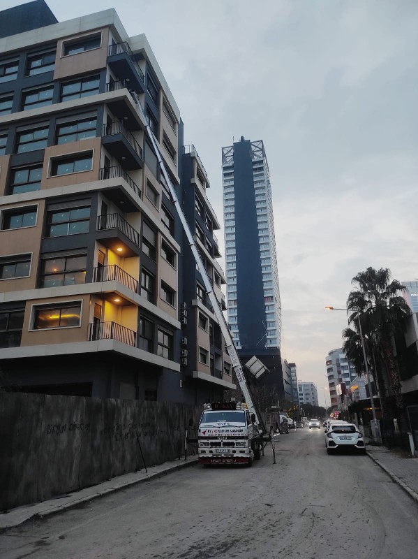 Narlıdere Kiralık Asansör | Mobil Asansör Kiralama Hizmeti – MY Nakliyat