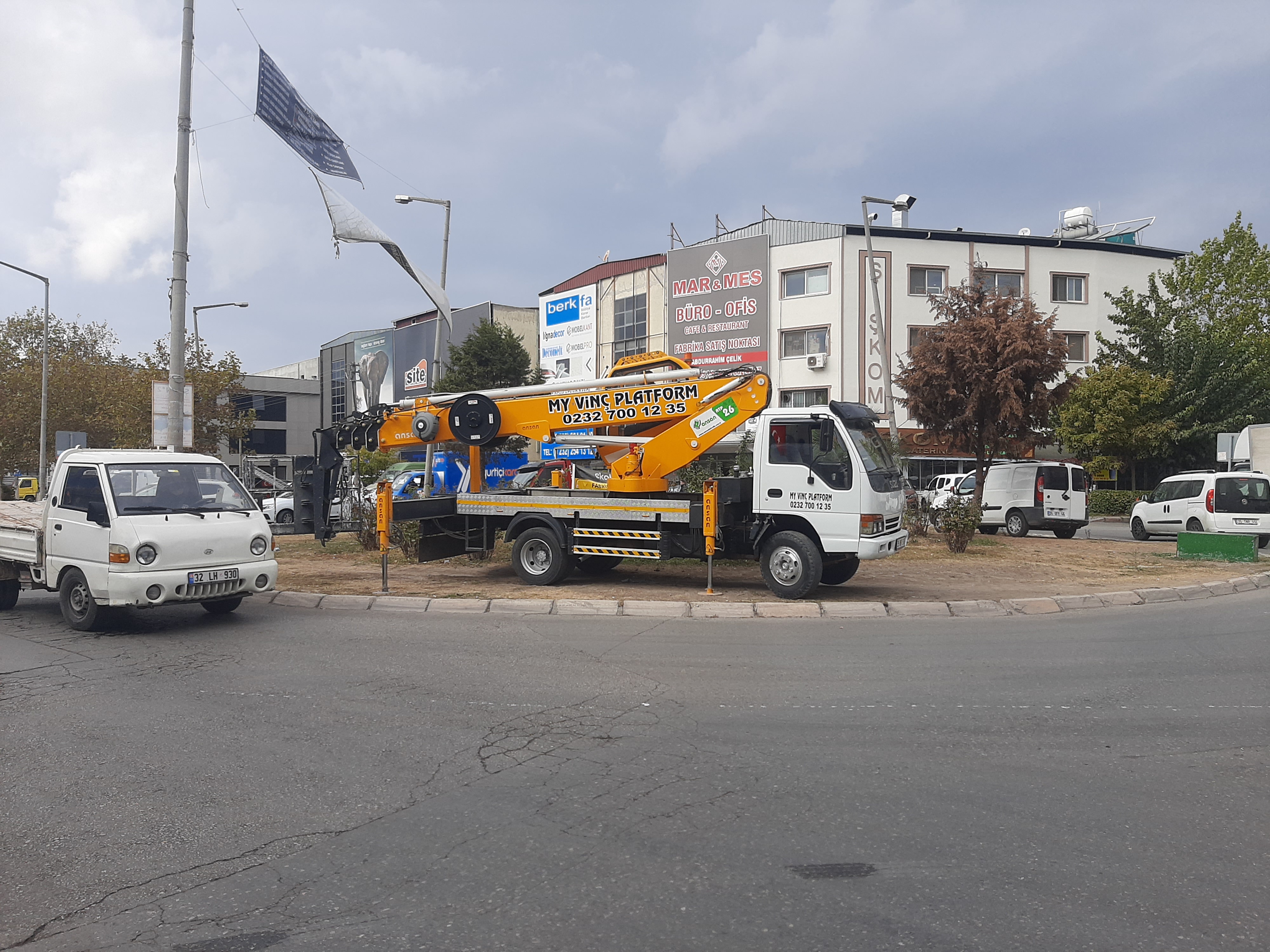 Karabağlar Sepetli Vinç Kiralama | Profesyonel Platform ve Vinç Hizmeti – MY Nakliyat